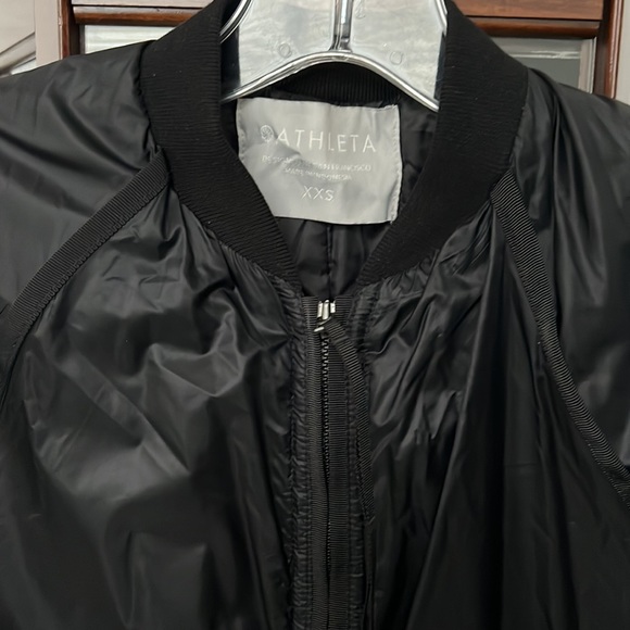 Athleta Size Small Summit Black Insulated Longline Parka Rain Jacket Lightweight - Picture 3 of 14